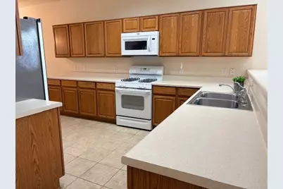 318 Crockett Loop, Georgetown, TX 78633 - Photo 11
