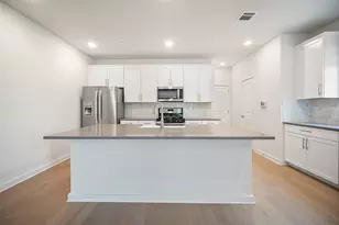 2500 Forest Creek Dr, Round Rock, TX 78665 - Photo 9