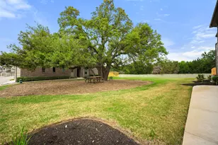 2500 Forest Creek Dr, Round Rock, TX 78665 - Photo 33