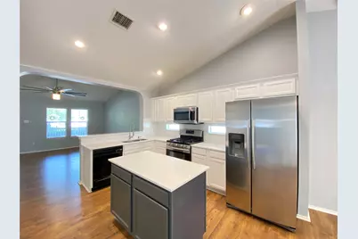 117 Yucca House Drive, Pflugerville, TX 78660 - Photo 5