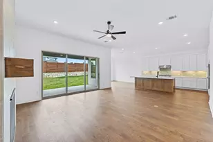 17625 Chamoix Dr, Austin, TX 78738 - Photo 5