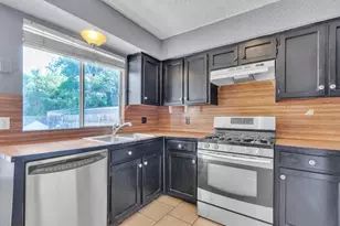 5000 Fontenay Dr, Austin, TX 78744 - Photo 5