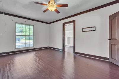 5000 Fontenay Drive, Austin, TX 78744 - Photo 13