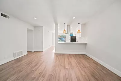 5332 Balcones Drive #B, Austin, TX 78731 - Photo 5