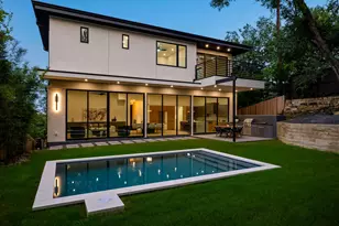 1102 Summit St, Austin, TX 78741 - Photo 31