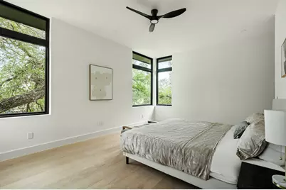 1102 Summit Street, Austin, TX 78741 - Photo 19