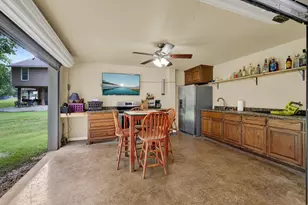 186 River Villas Ct, New Braunfels, TX 78132 - Photo 3