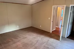 124 Alum Creek Dr, Paige, TX 78659 - Photo 11