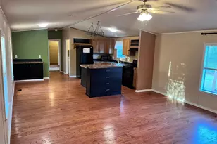 124 Alum Creek Dr, Paige, TX 78659 - Photo 3