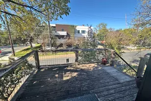 1822 W 35th St, Austin, TX 78703 - Photo 13
