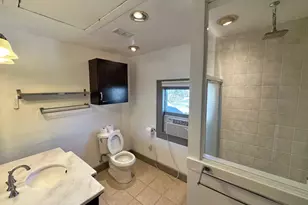 1822 W 35th St, Austin, TX 78703 - Photo 9