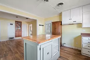 701 N Washington St, La Grange, TX 78945 - Photo 11