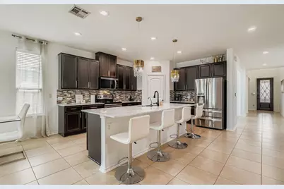 7020 Ondantra Bend, Austin, TX 78744 - Photo 9