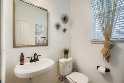 7020 Ondantra Bend, Austin, TX 78744 - Photo 17