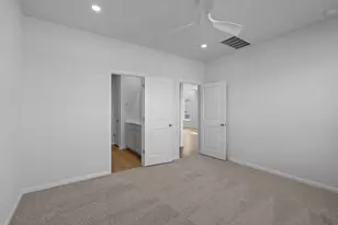 137 Hatari Trl, Jarrell, TX 76537 - Photo 19