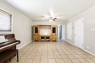 125 Glendale St, Luling, TX 78648 - Photo 23