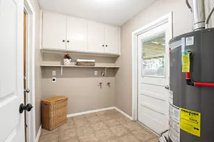 125 Glendale St, Luling, TX 78648 - Photo 5