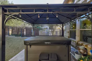 307 Duffy Ln, Austin, TX 78738 - Photo 31