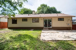 1601 Primrose Trail, Round Rock, TX 78664 - Photo 17
