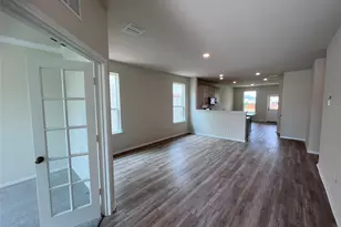 427 Tree Nut Loop, Buda, TX 78610 - Photo 3