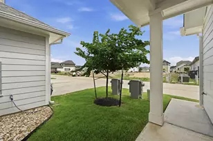 513 Burlington Dr, Buda, TX 78610 - Photo 23