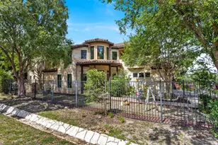 1 Treehaven Ln, The Hills, TX 78738 - Photo 27