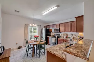 174 Falcon Dr, Luling, TX 78648 - Photo 11