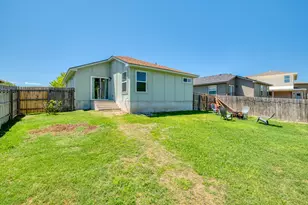 174 Falcon Dr, Luling, TX 78648 - Photo 23