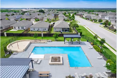 624 Independence Avenue, Liberty Hill, TX 78642 - Photo 31