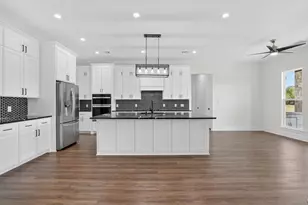 1035 Brandywine Ct, Elgin, TX 78621 - Photo 11