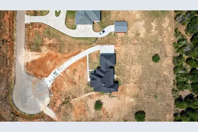 1035 Brandywine Court, Elgin, TX 78621 - Photo 21