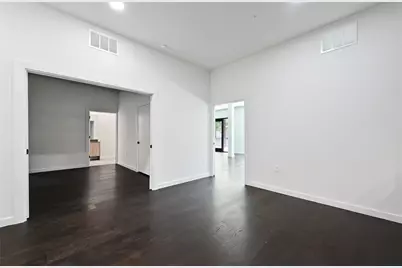 2209 S 1st Street #107, Austin, TX 78704 - Photo 15