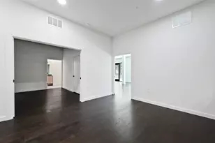 2209 S 1st St, Austin, TX 78704 - Photo 15