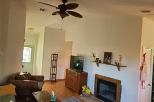 806 Black Locust Dr, Pflugerville, TX 78660 - Photo 3