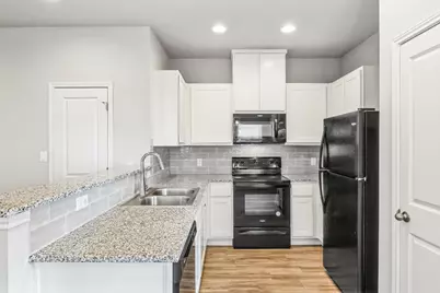 203 Peruna Drive, Marble Falls, TX 78654 - Photo 9