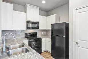 203 Peruna Dr, Marble Falls, TX 78654 - Photo 11