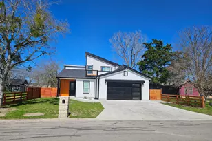 601 Ruddy St, Lockhart, TX 78644 - Photo 1