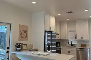 806 Philco Dr, Austin, TX 78745 - Photo 11