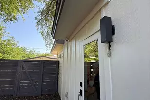 806 Philco Dr, Austin, TX 78745 - Photo 7