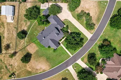 106 Lakeview Lane, Georgetown, TX 78633 - Photo 35