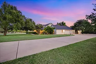 106 Lakeview Ln, Georgetown, TX 78633 - Photo 29