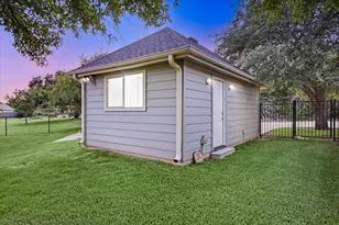 106 Lakeview Ln, Georgetown, TX 78633 - Photo 31