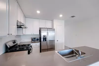 215 Sosie St Street, Marion, TX 78124 - Photo 5