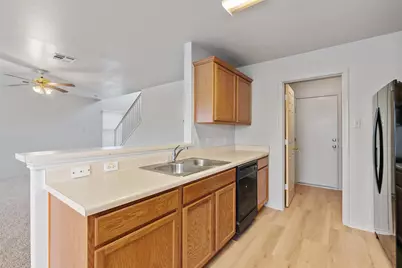 12921 White House Street, Manor, TX 78653 - Photo 9