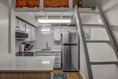 1000 W 26th Street #215, Austin, TX 78705 - Photo 5