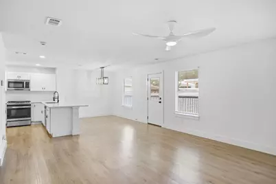 6708 Panda Royle Drive, Del Valle, TX 78617 - Photo 9