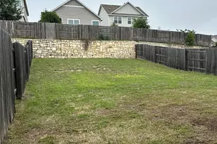 104 Wind Flower Ln, Liberty Hill, TX 78642 - Photo 33