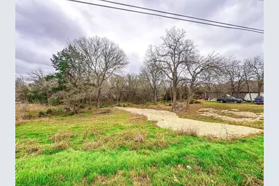 115 Deep Woods Court, Cedar Creek, TX 78612 - Photo 9