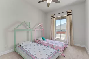 101 Pienza Dr, Georgetown, TX 78628 - Photo 31