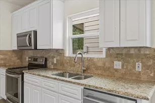 207 Cardinal Loop, Paige, TX 78659 - Photo 11